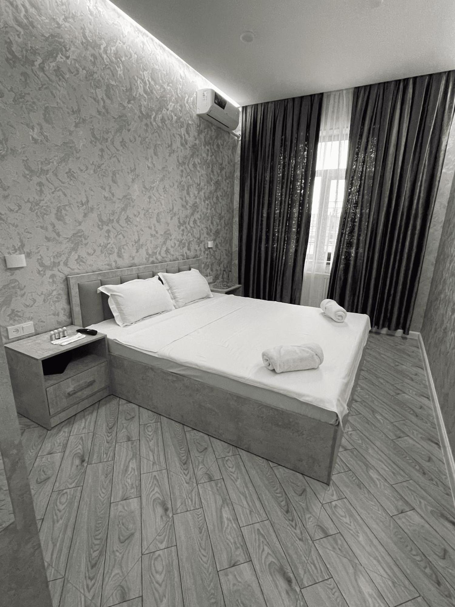 Revel Hotel Tashkent Exterior foto